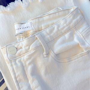 Risen wide leg size 9 jeans.